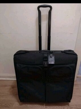 TUMI Rolling Garment Bag Large Luggage Extended Travel Trip 2 Wheels Locks Vtg